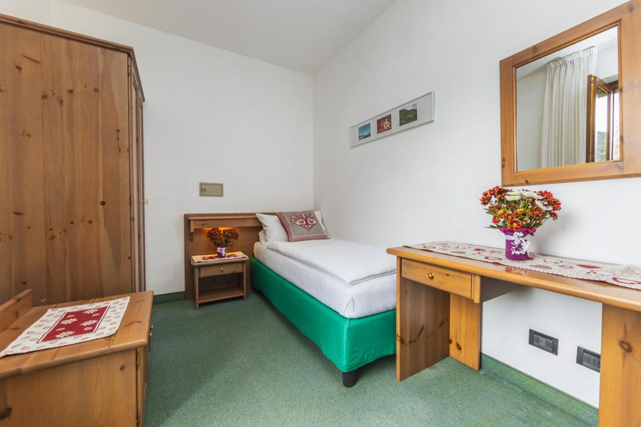 Cadria Nature & Bike Hotel Lenzumo di Concei エクステリア 写真