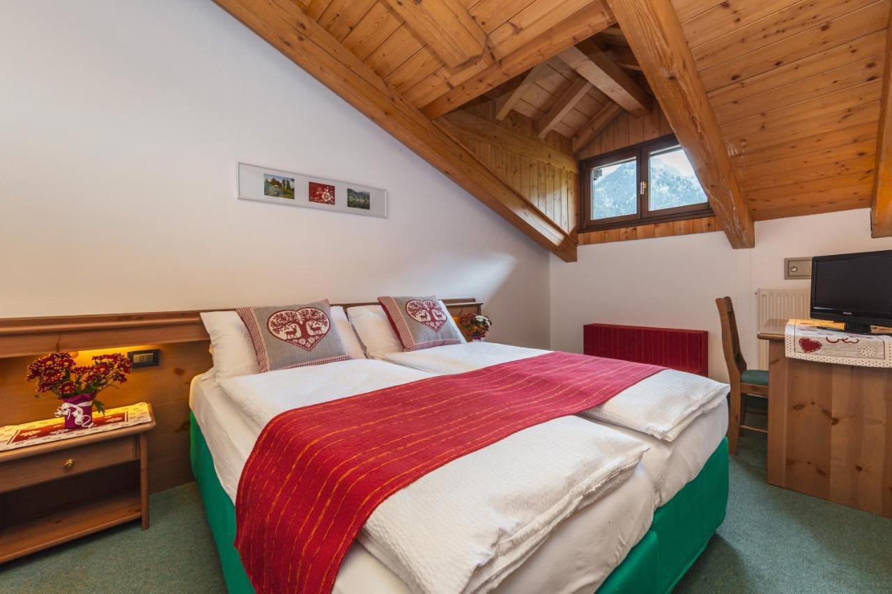 Cadria Nature & Bike Hotel Lenzumo di Concei エクステリア 写真