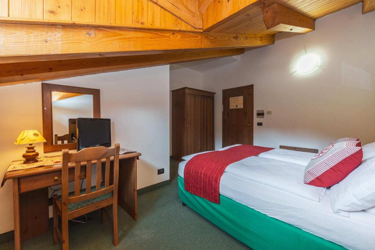 Cadria Nature & Bike Hotel Lenzumo di Concei エクステリア 写真