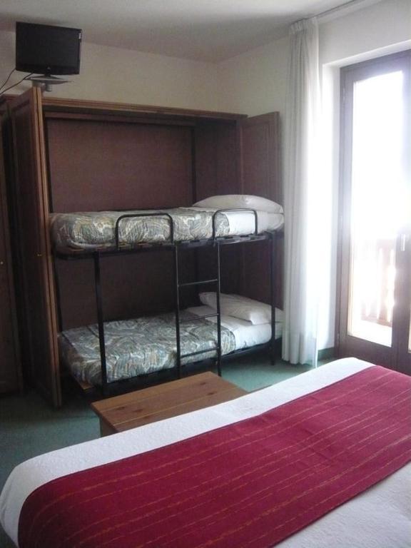 Cadria Nature & Bike Hotel Lenzumo di Concei 部屋 写真