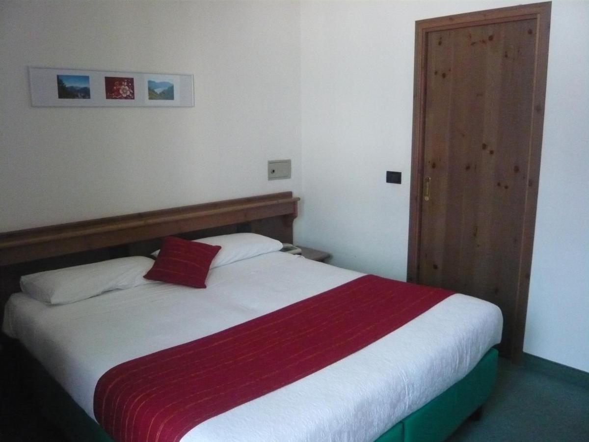 Cadria Nature & Bike Hotel Lenzumo di Concei エクステリア 写真